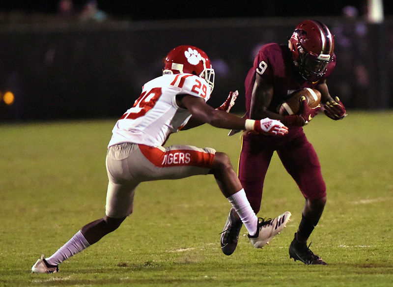 Dothan High Wolves vs Eufaula football